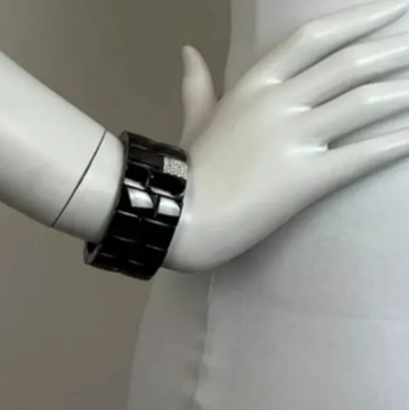 Robert Demeglio black Ceramic stretch Bracelet  whit 1  Diamonds station in 18k - Picture 4 of 4